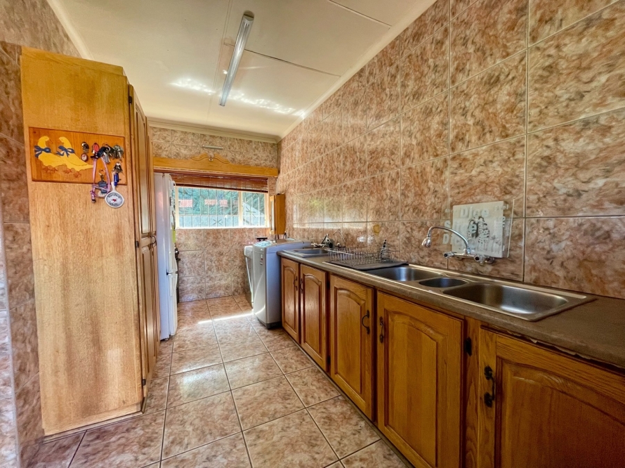 4 Bedroom Property for Sale in La Hoff North West